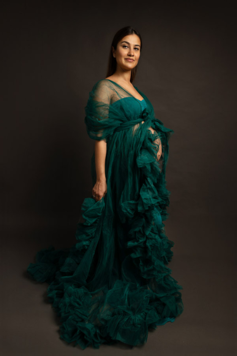 Maternity photoshoot ideas for expectant moms in UA
