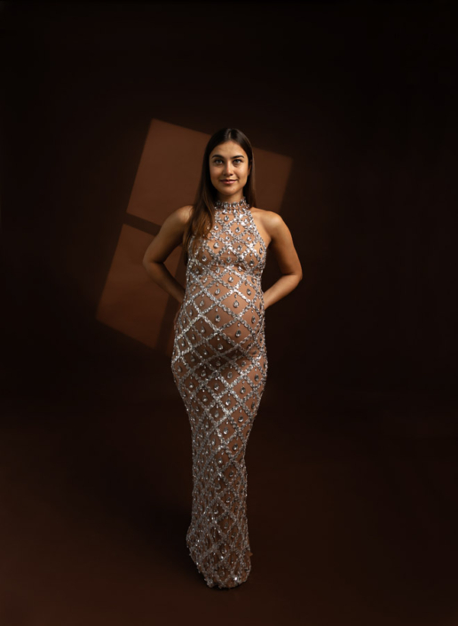 Luxury Maternity Photoshoot in DUbai by Arpna Photography