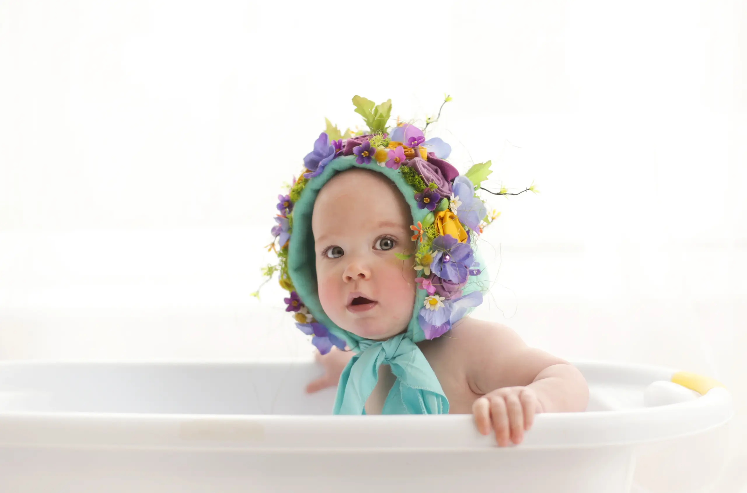 Clean dressed-up portrait cake smash Dubai