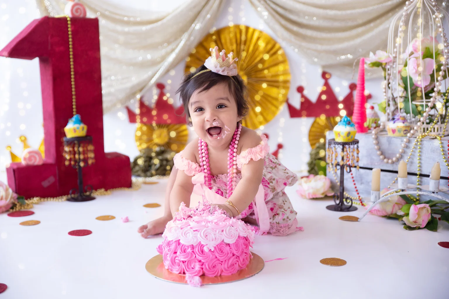 Baby first birthday cake smash