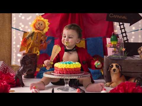 Behind the scenes of a cake smash photography session in Dubai