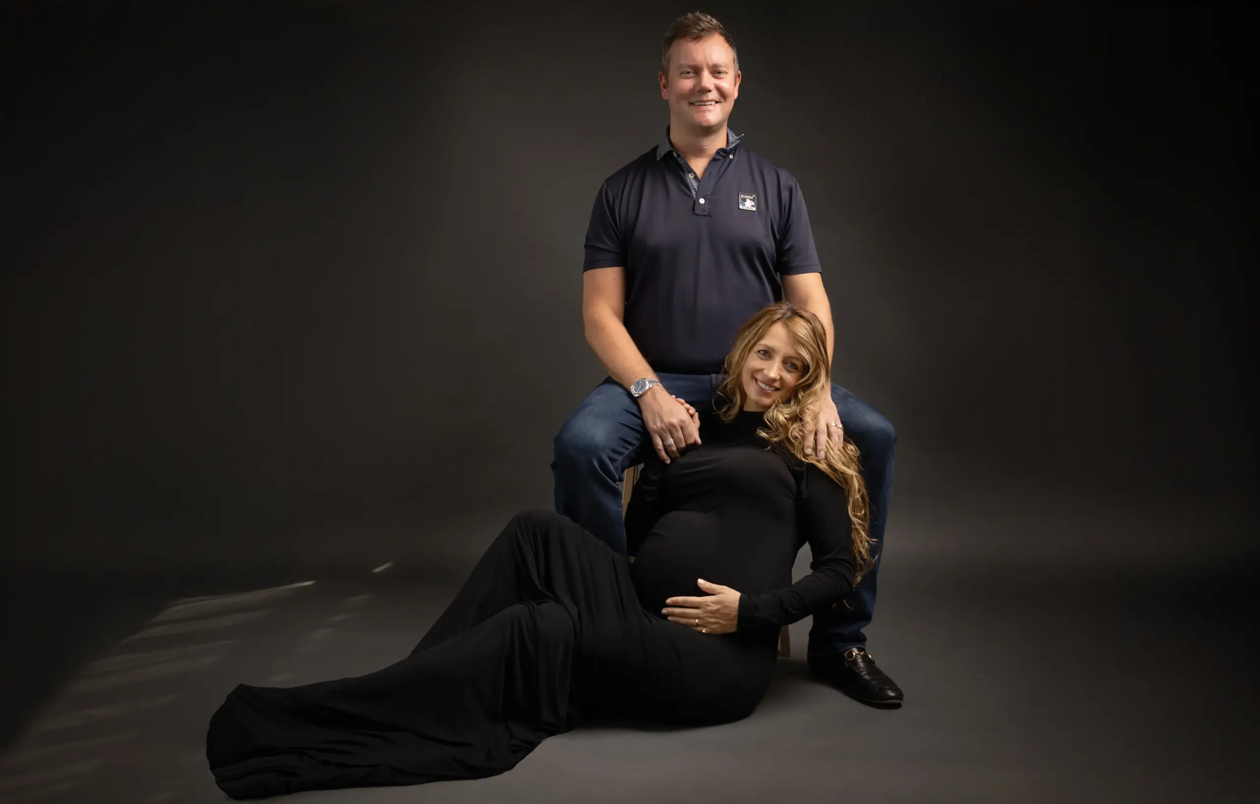 couple studio pregnancy photoshoot
