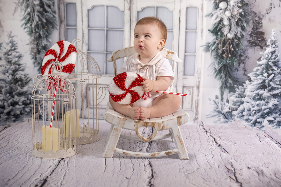 Christmas Baby Photoshoot in Dubai, Sharjah and Abu Dhabi